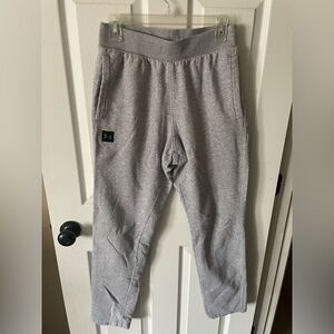 Men’s Gray Under Armour Sweat Pants Size Medium